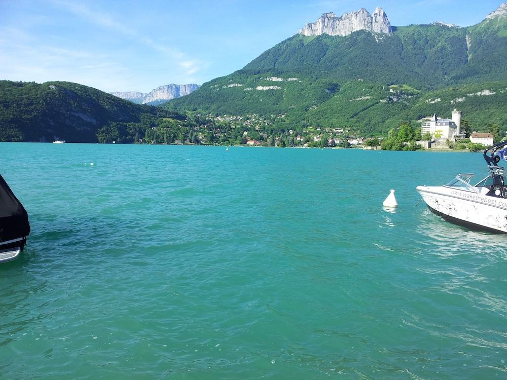 Studio Les Pieds Dans L'Eau Au Bord Du Lac D'Annecy Duingt Exteriör bild